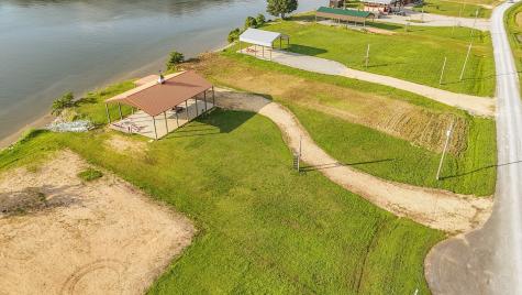 753 River Front Drive Clifton TN 38425
