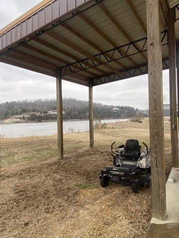 753 River Front Drive Clifton TN 38425