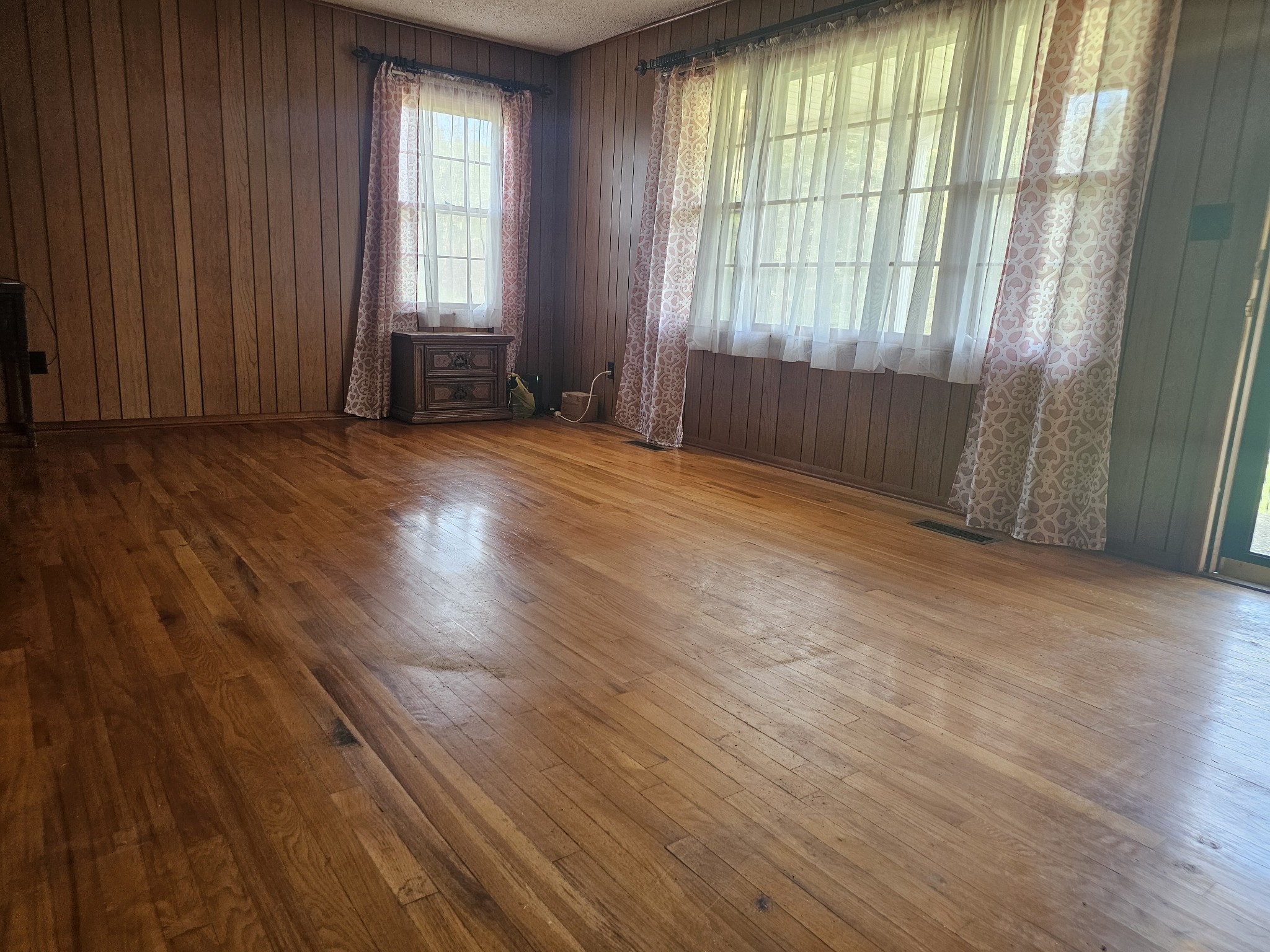 1077 Rock Avenue Palmer TN 37365