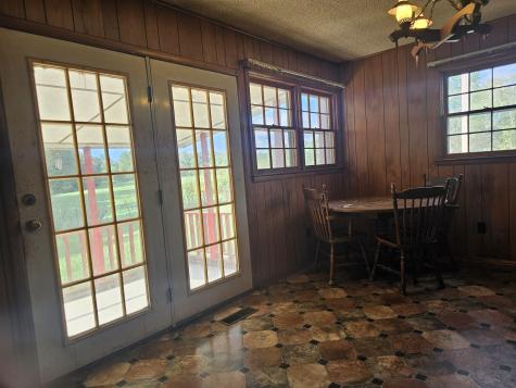 1077 Rock Avenue Palmer TN 37365