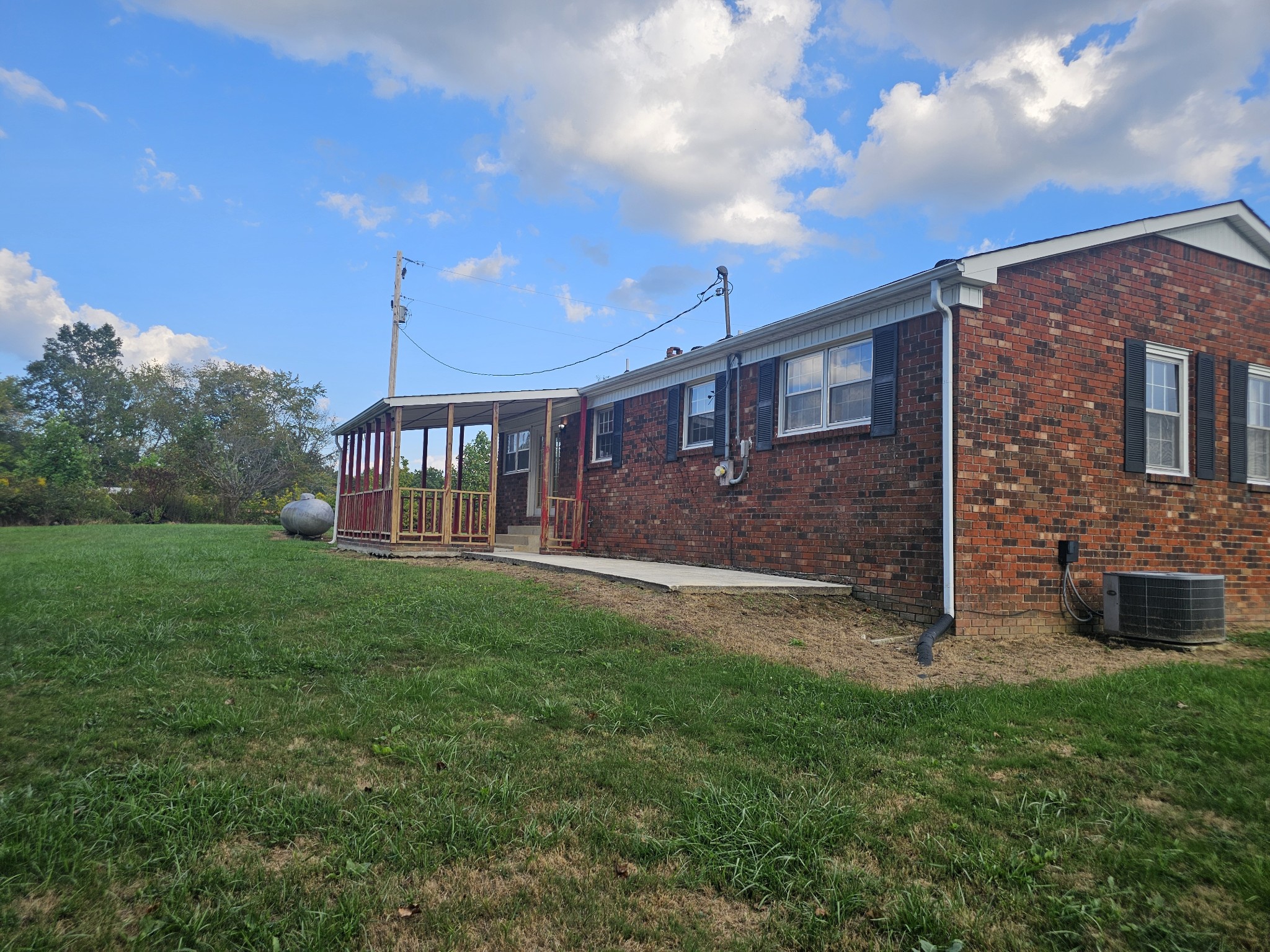 1077 Rock Avenue Palmer TN 37365