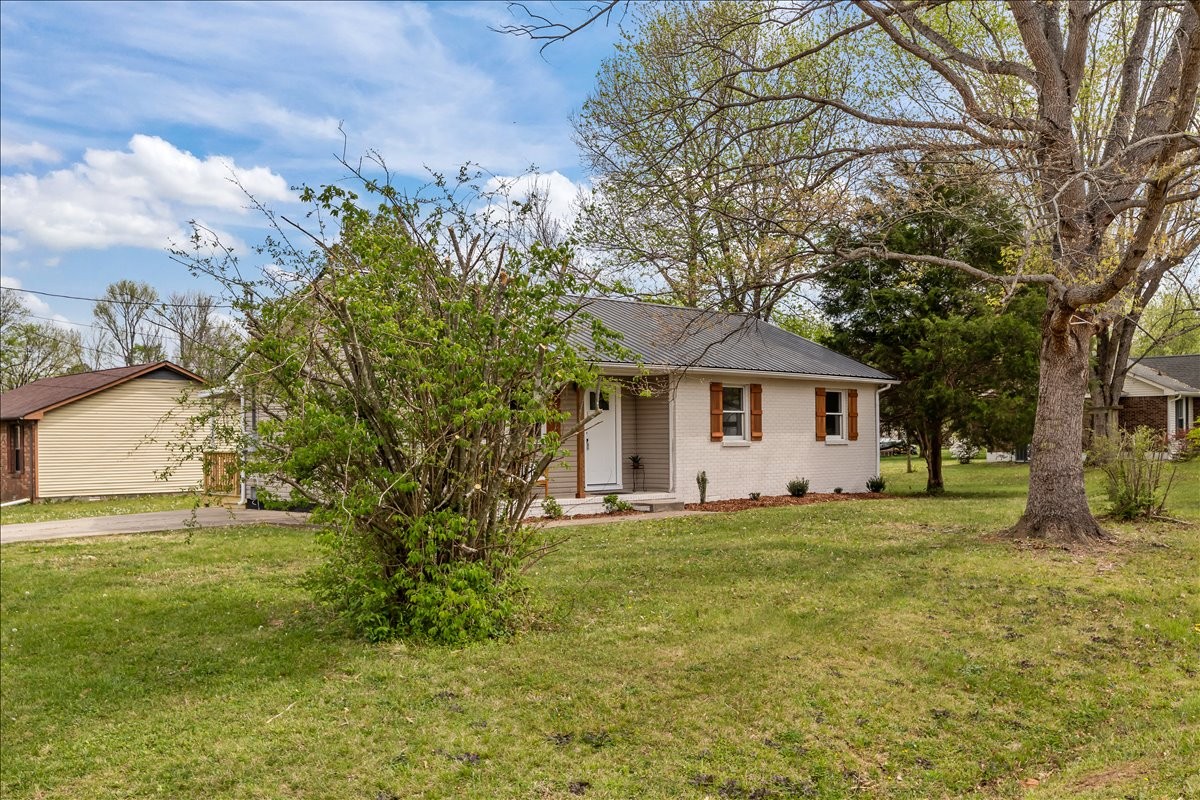 118 A G Myatt Dickson TN 37055