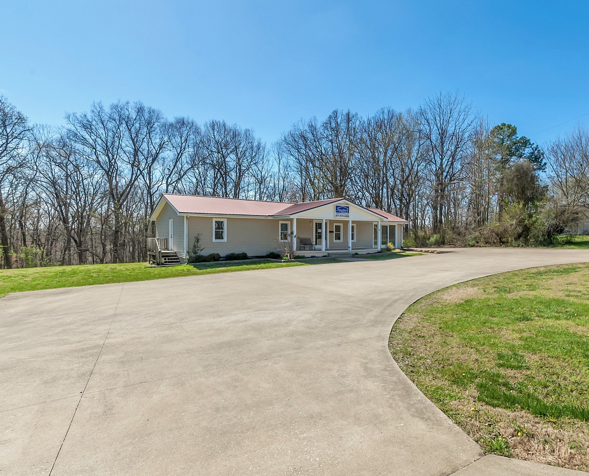 5652 Highway 100 Lyles TN 37098