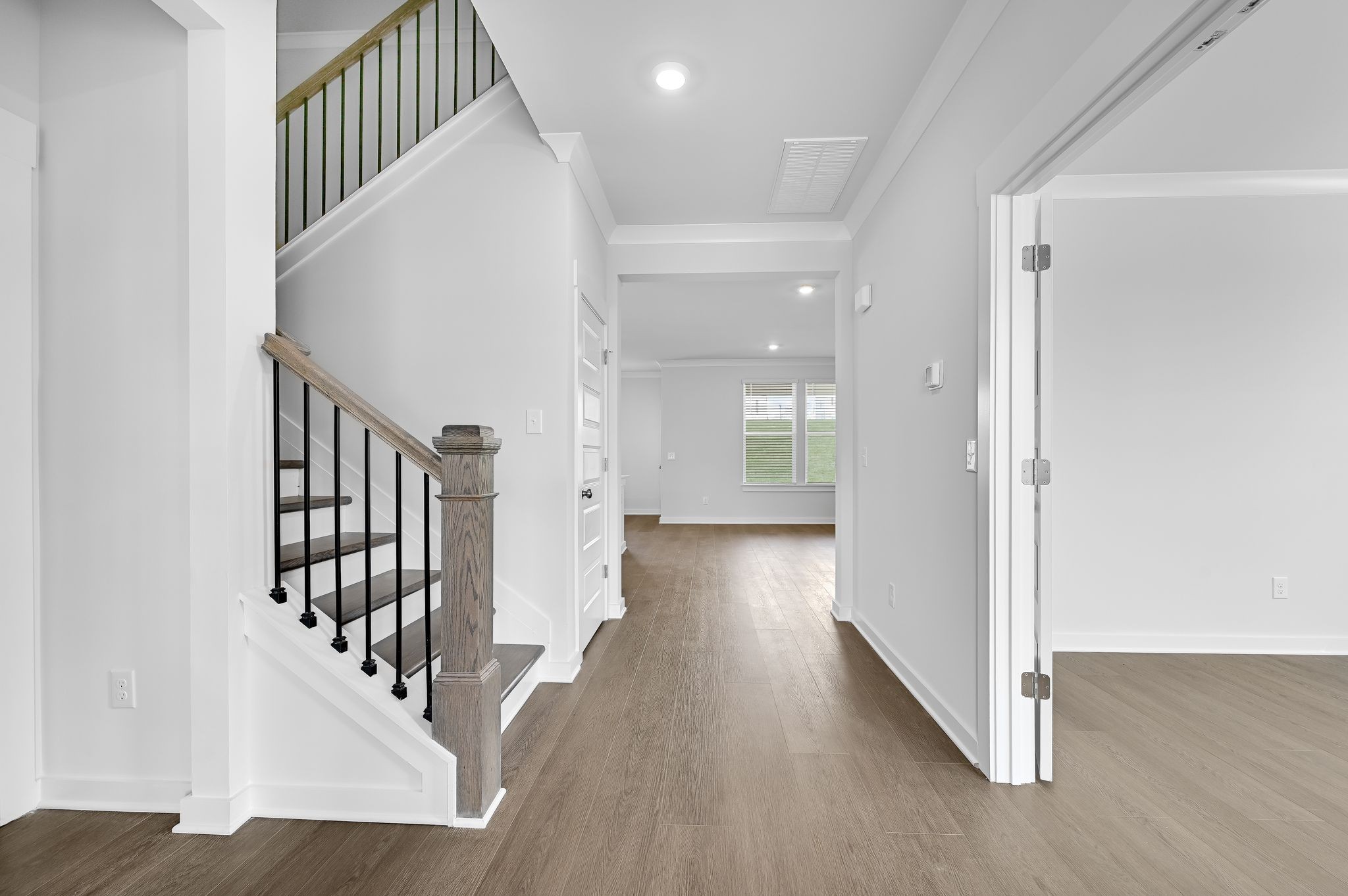 801 Fairgreen Court Clarksville TN 37043
