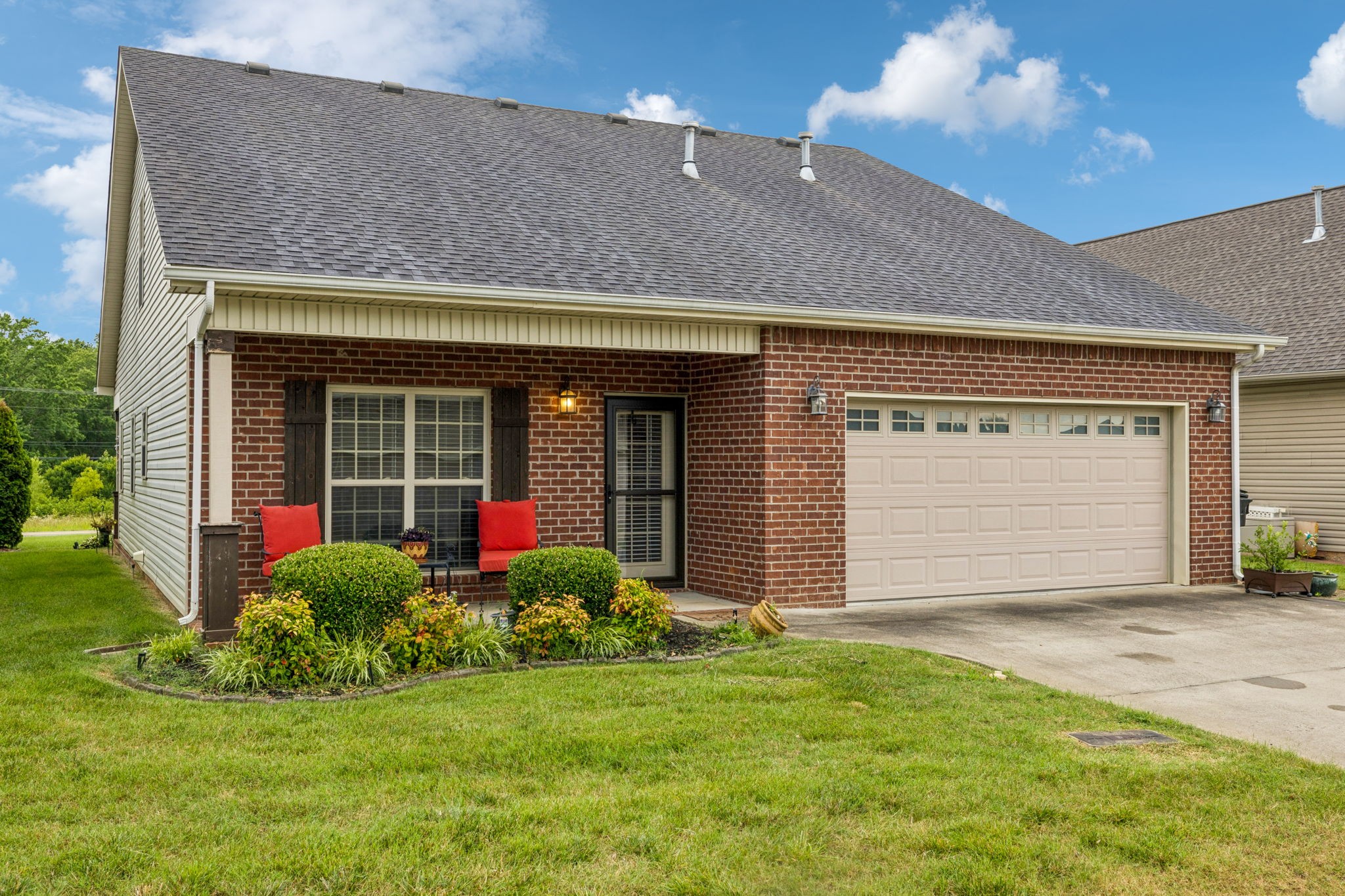 188 Whitman Alley Clarksville TN 37043