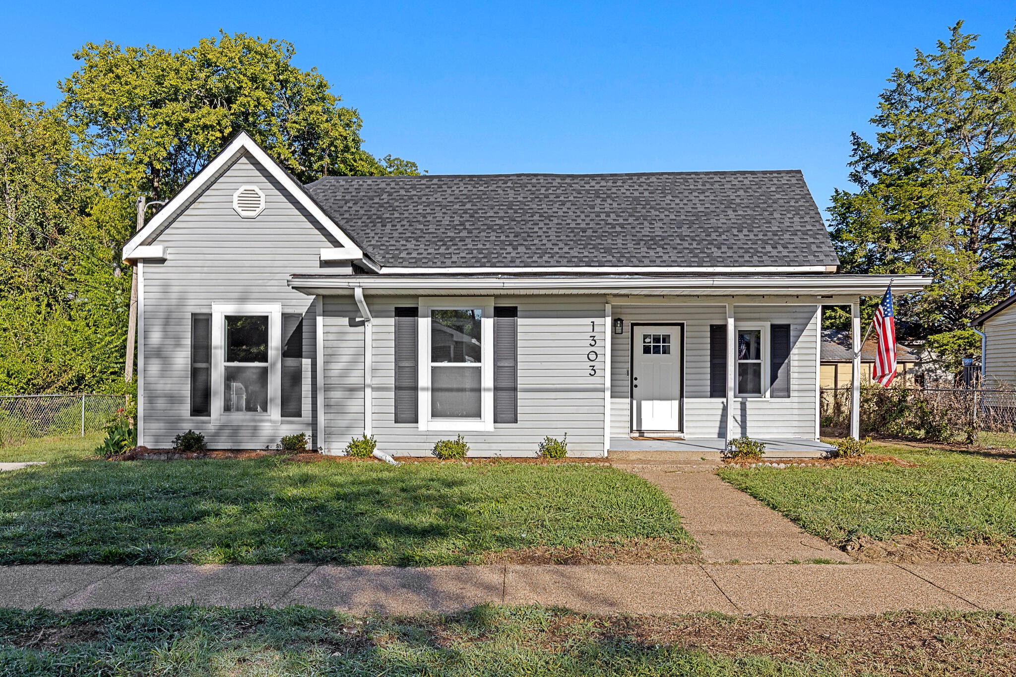 1303 S Lyerly Street Chattanooga TN 37404