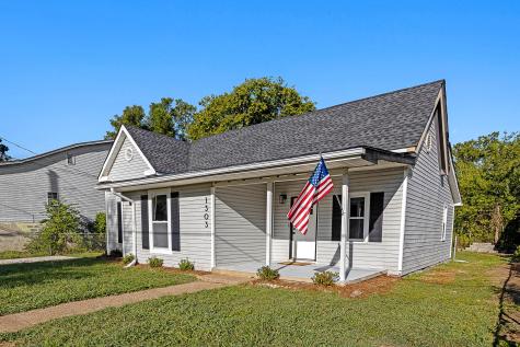 1303 S Lyerly Street Chattanooga TN 37404