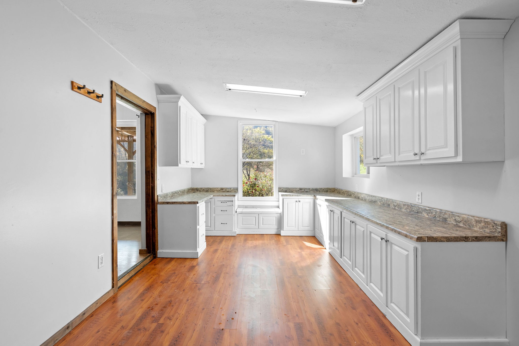 183 Puncheon Camp Lane Bell Buckle TN 37020