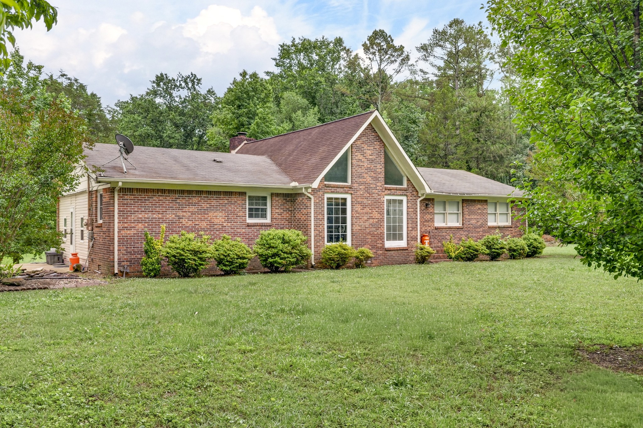 8 Sharpes Hollow Road Fayetteville TN 37334