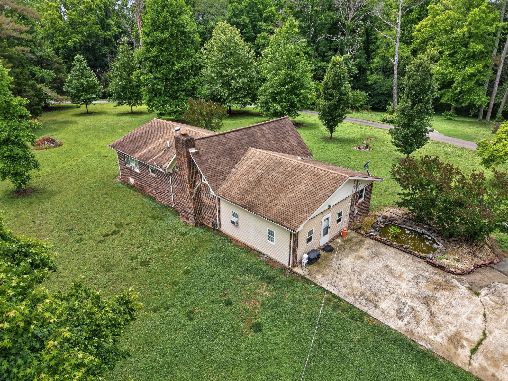 8 Sharpes Hollow Road Fayetteville TN 37334