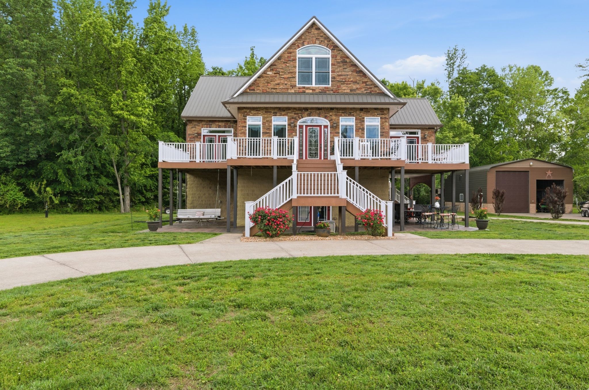 1024 Cumberland Drive Chapmansboro TN 37035