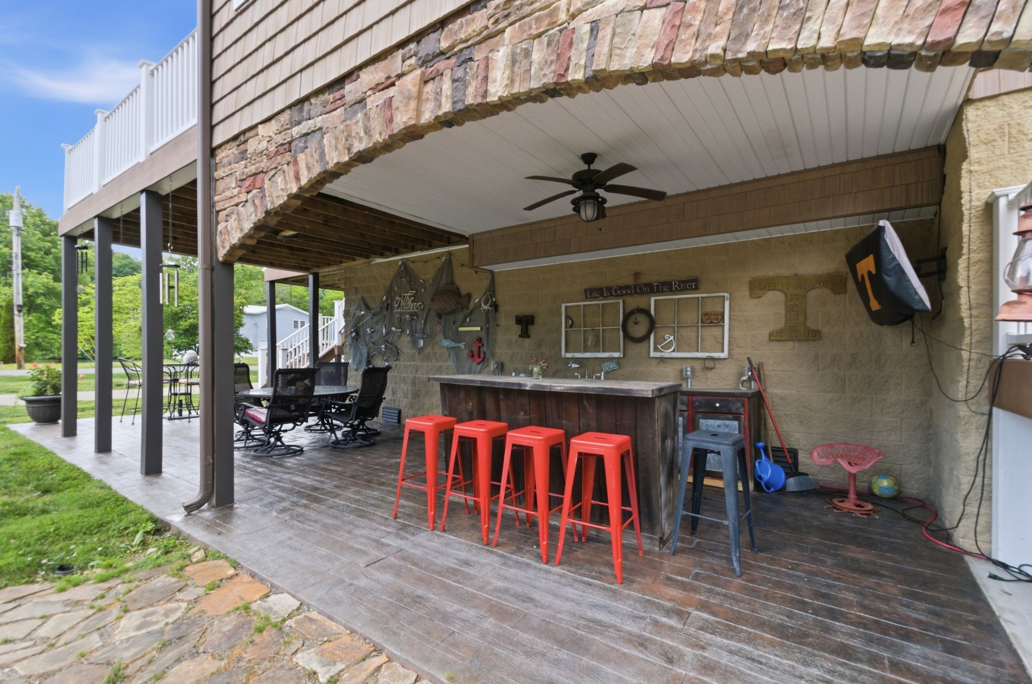 1024 Cumberland Drive Chapmansboro TN 37035