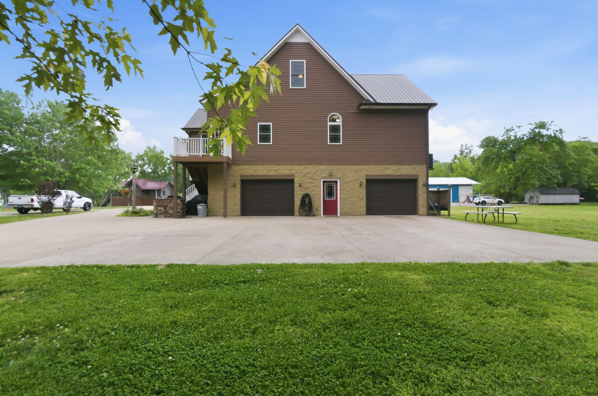 1024 Cumberland Drive Chapmansboro TN 37035