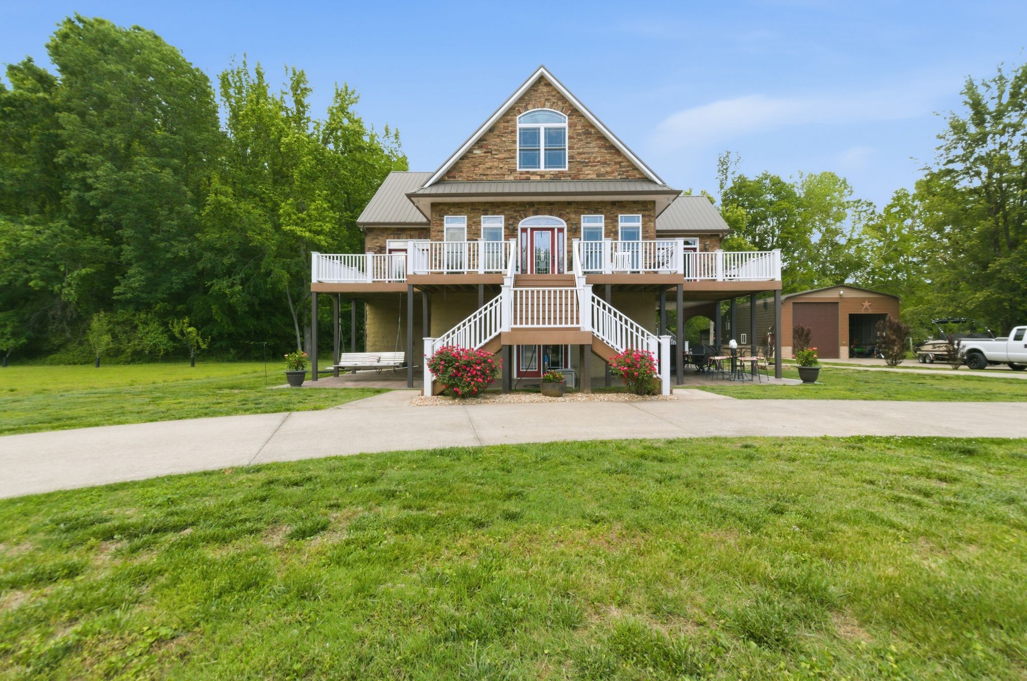 1024 Cumberland Drive Chapmansboro TN 37035