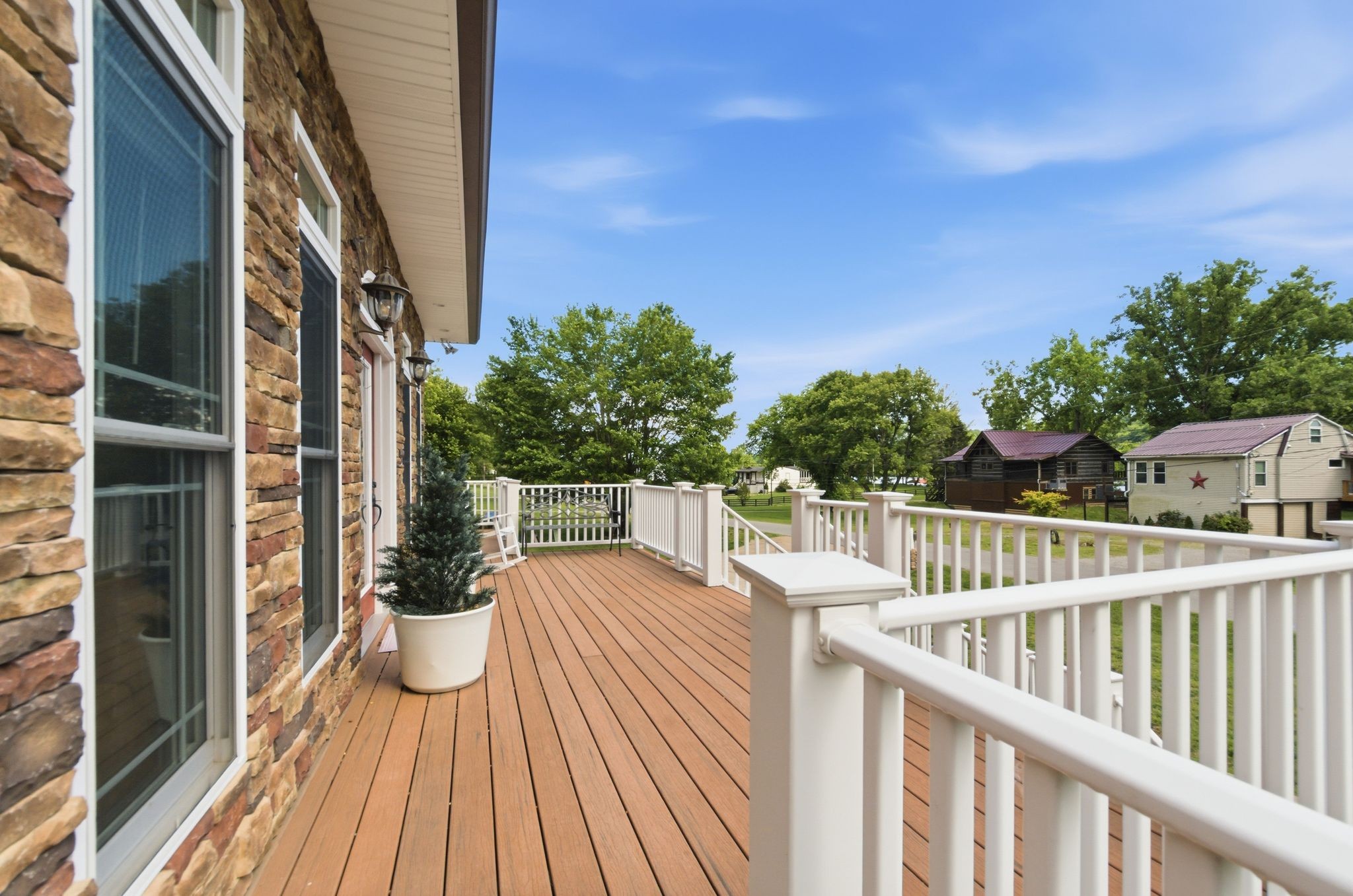 1024 Cumberland Drive Chapmansboro TN 37035