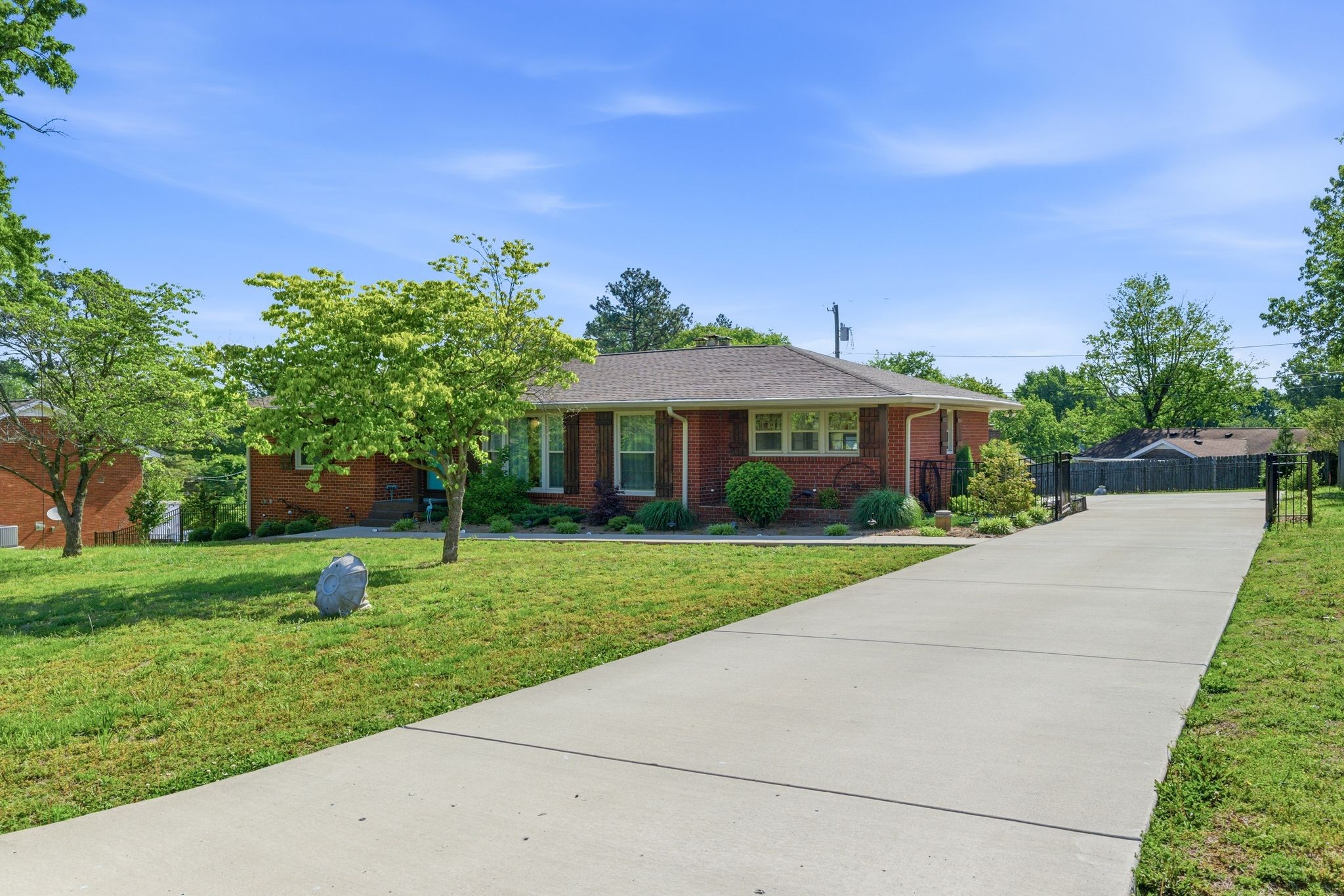 210 S Sequoia Drive Springfield TN 37172