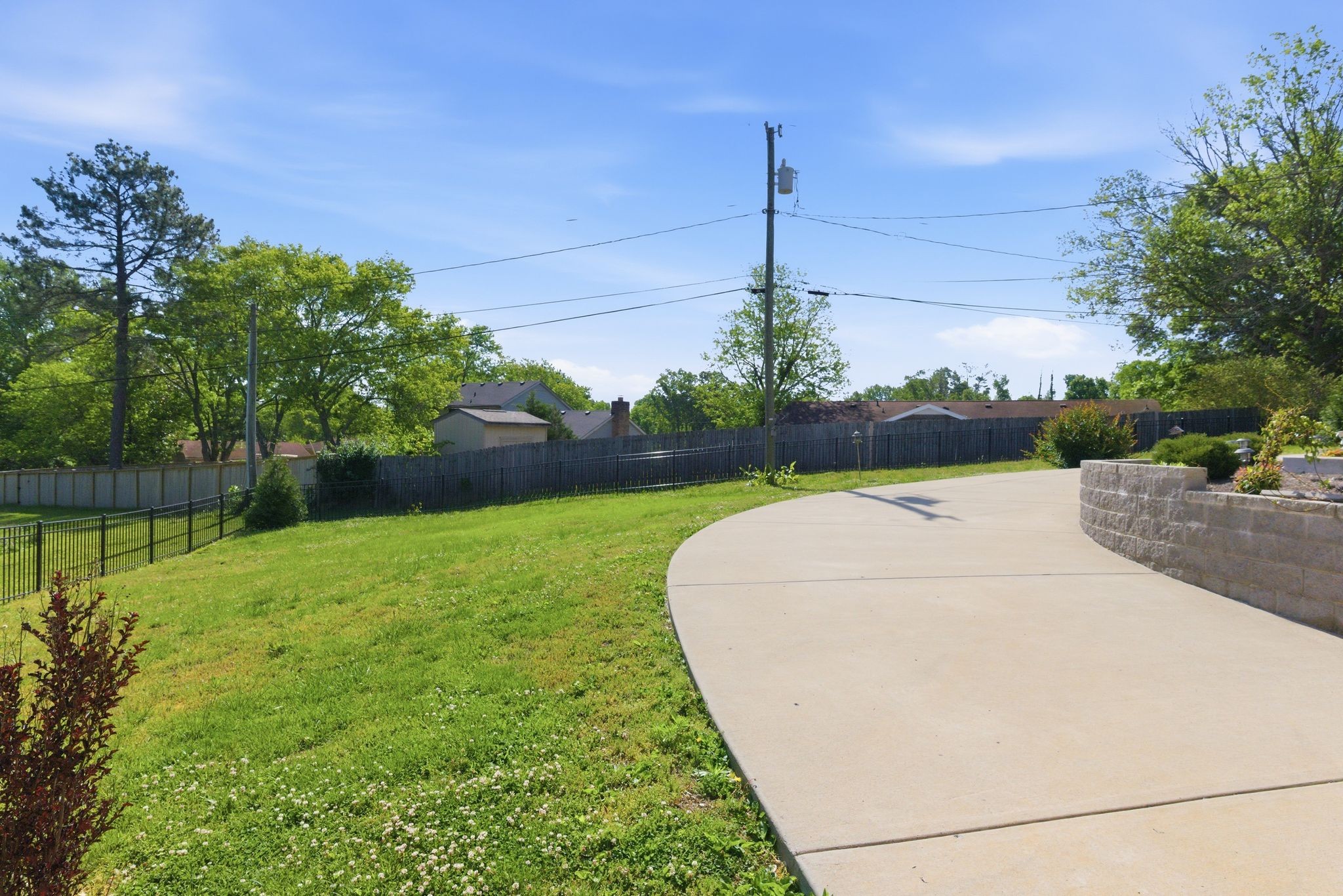 210 S Sequoia Drive Springfield TN 37172