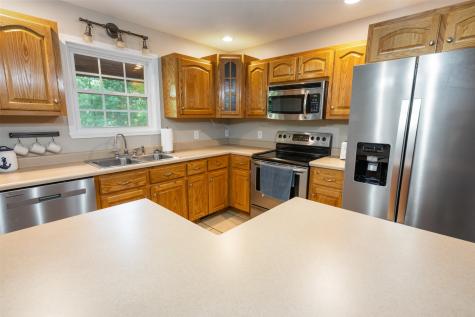 165 Kangaroo Ridge Road Byrdstown TN 38549