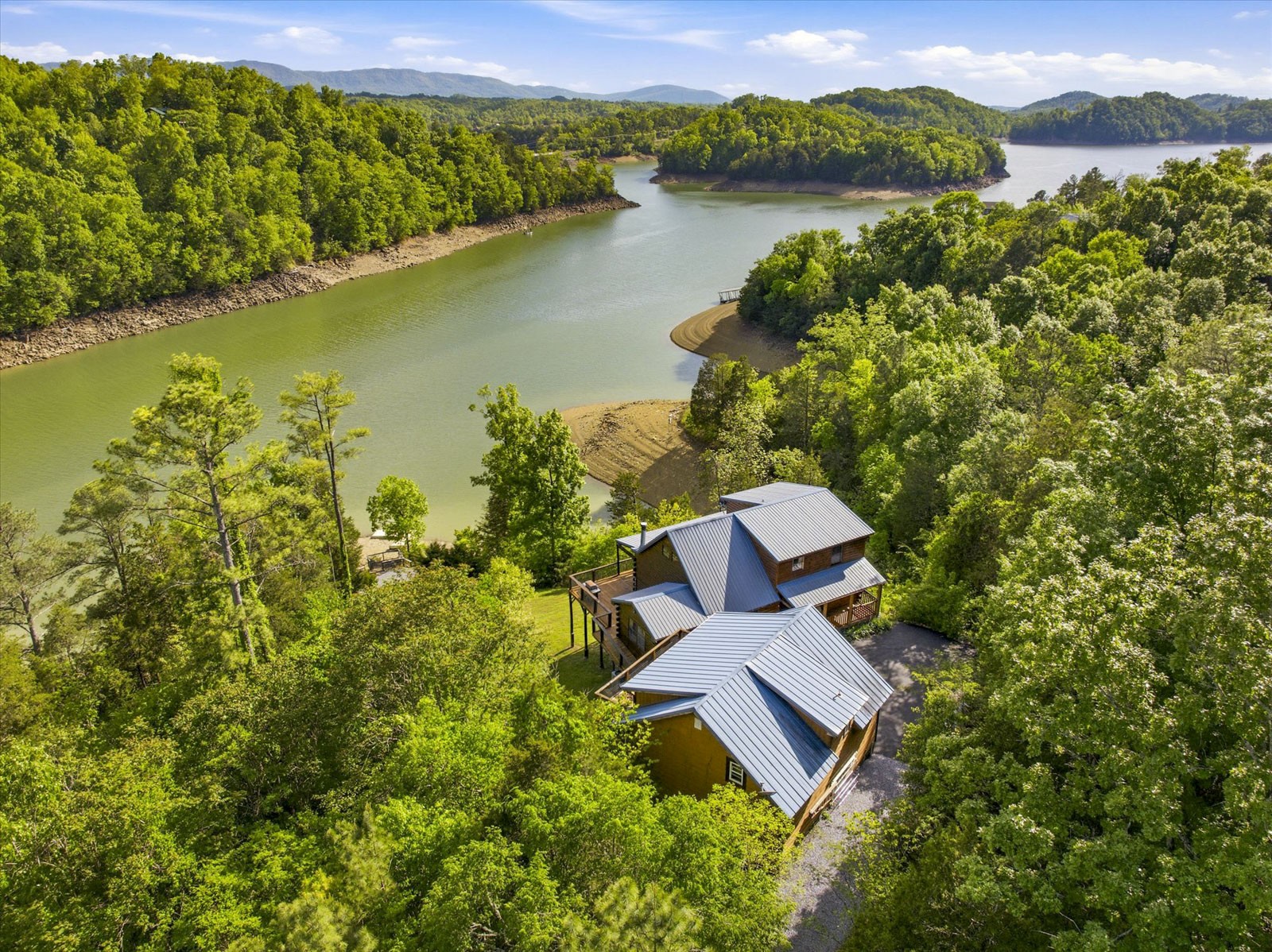 1590 Tranquility Trail Dandridge TN 37725