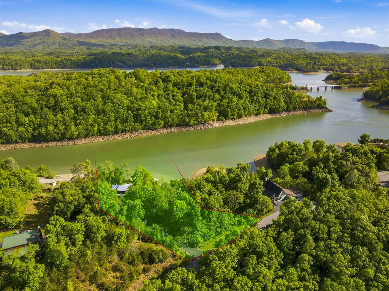 1590 Tranquility Trail Dandridge TN 37725