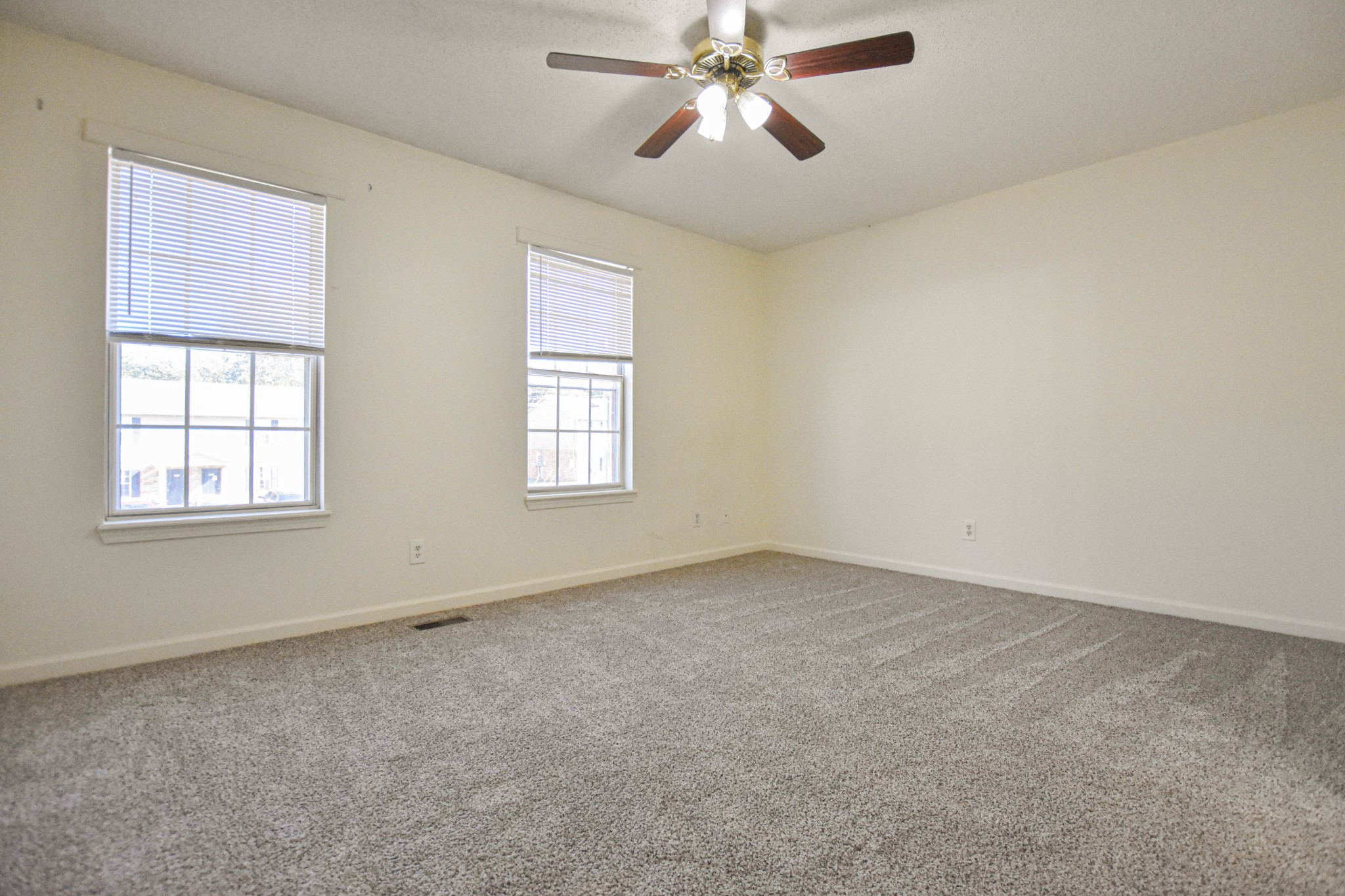 2078 Tynewood Drive Clarksville TN 37042