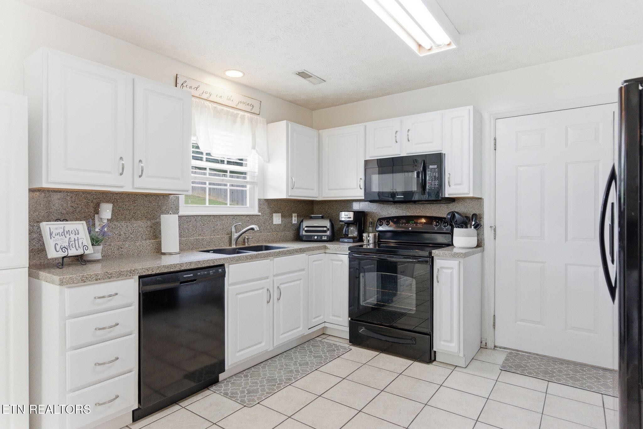 8419 Foxworth Trail Powell TN 37849