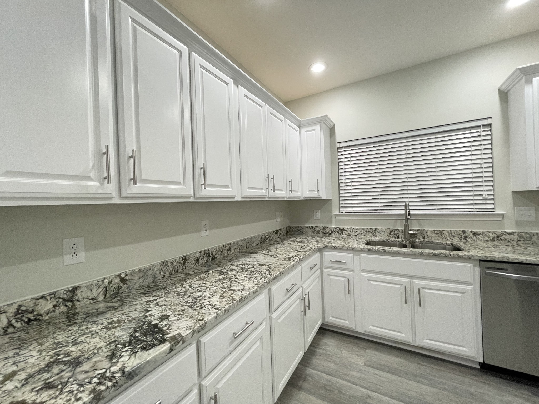 545 Red Fox Drive Burns TN 37029
