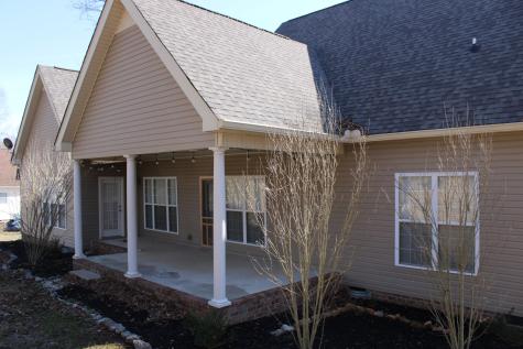 545 Red Fox Drive Burns TN 37029