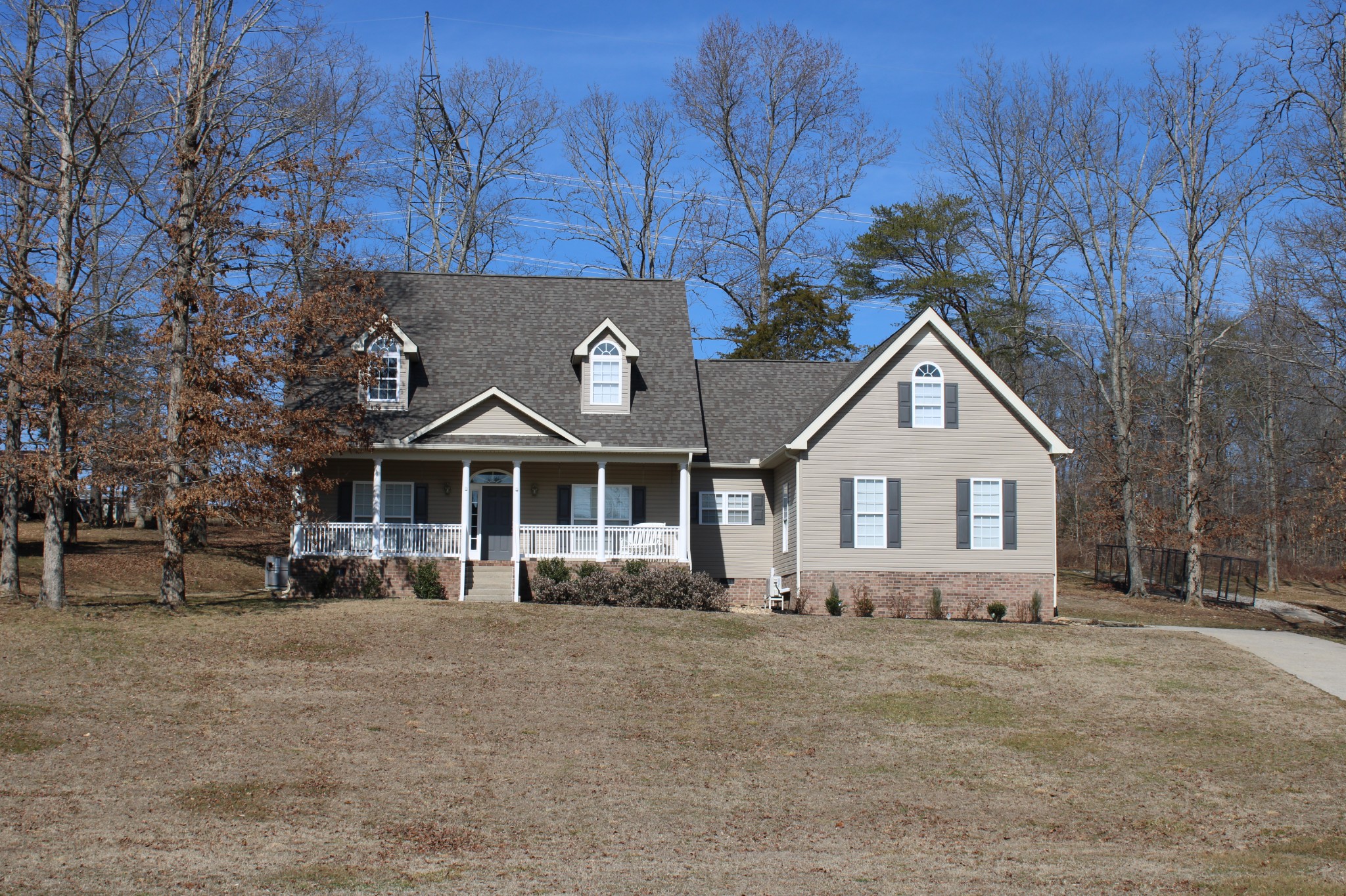 545 Red Fox Drive Burns TN 37029