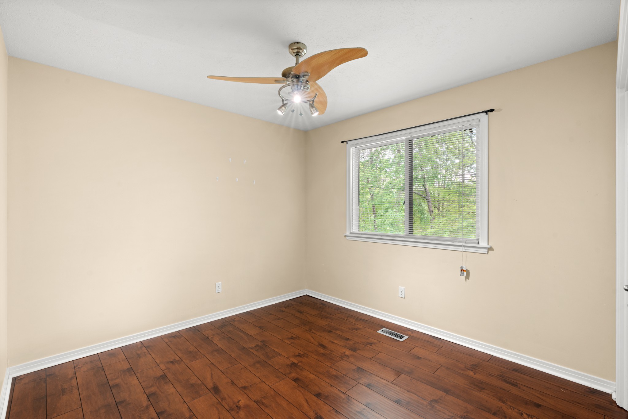 1212 Rosewood Drive Centerville TN 37033