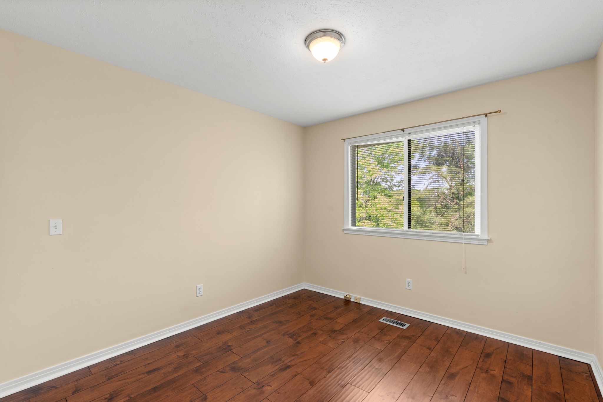 1212 Rosewood Drive Centerville TN 37033
