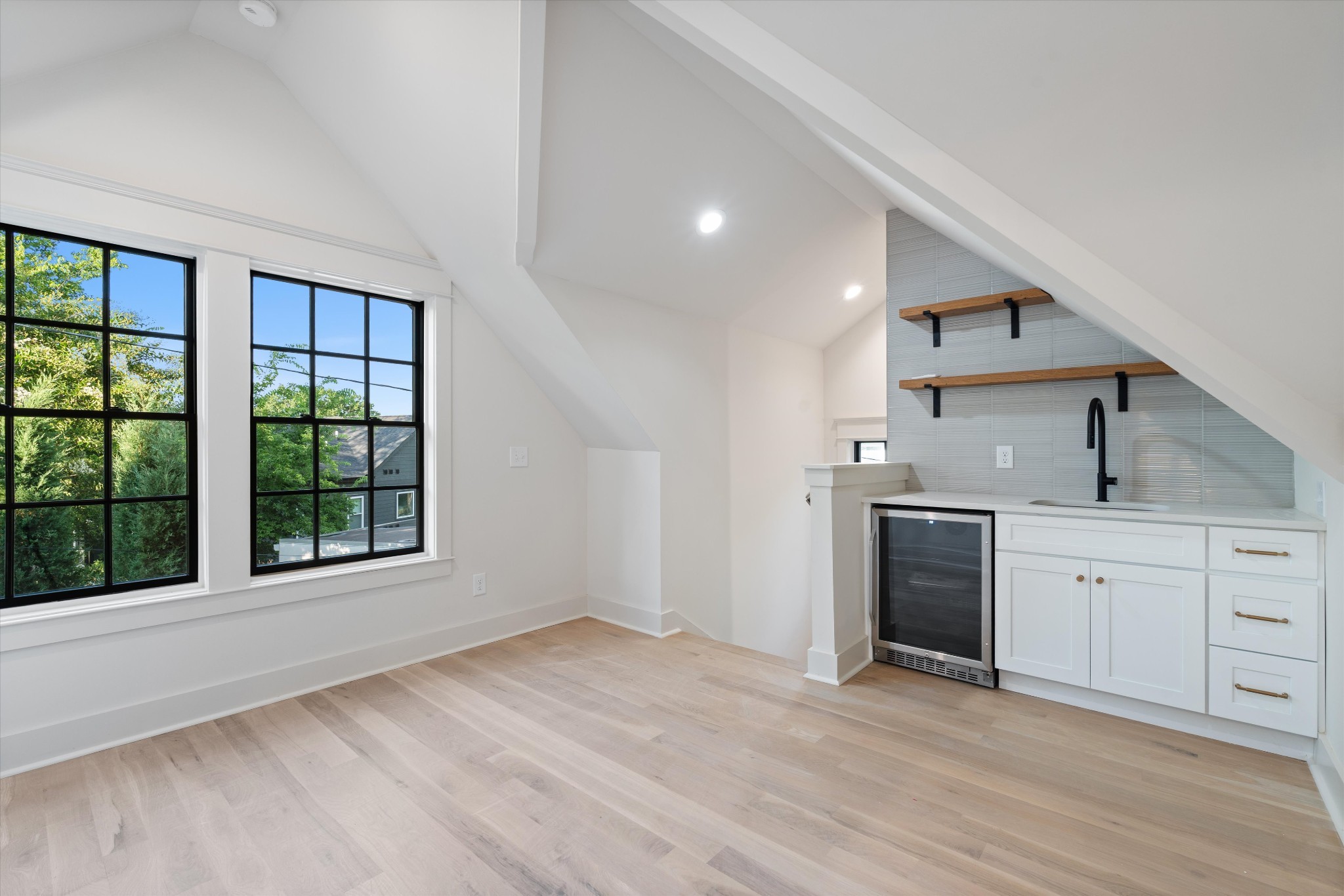 1816 Wildwood Avenue Nashville TN 37212