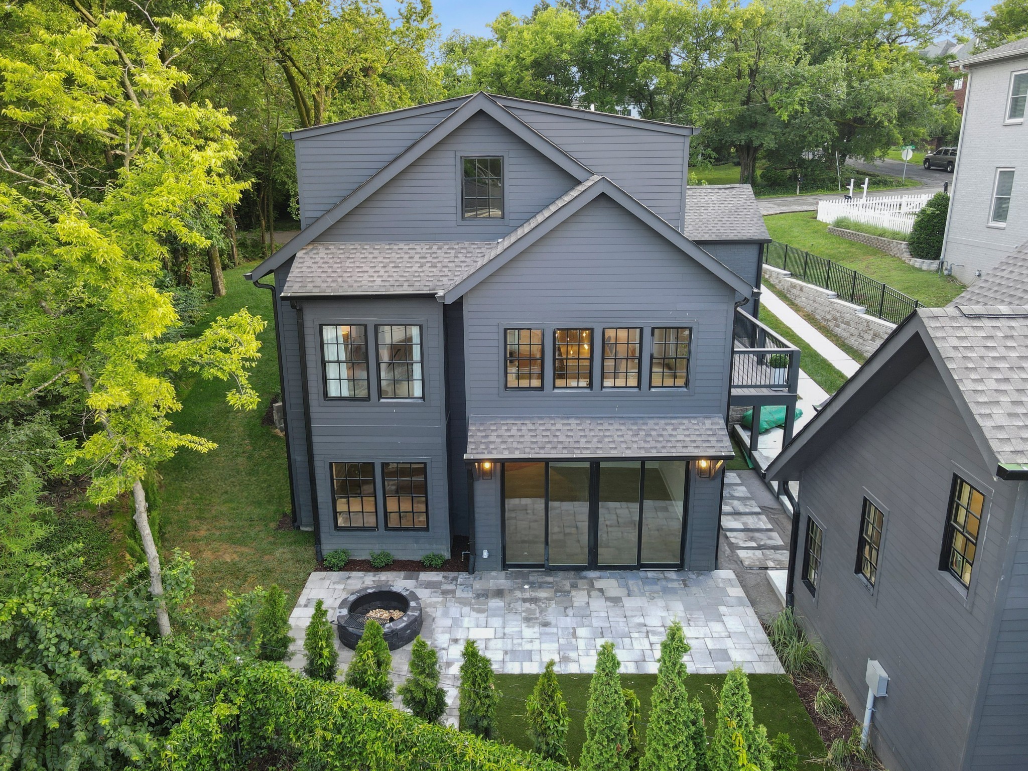 1816 Wildwood Avenue Nashville TN 37212