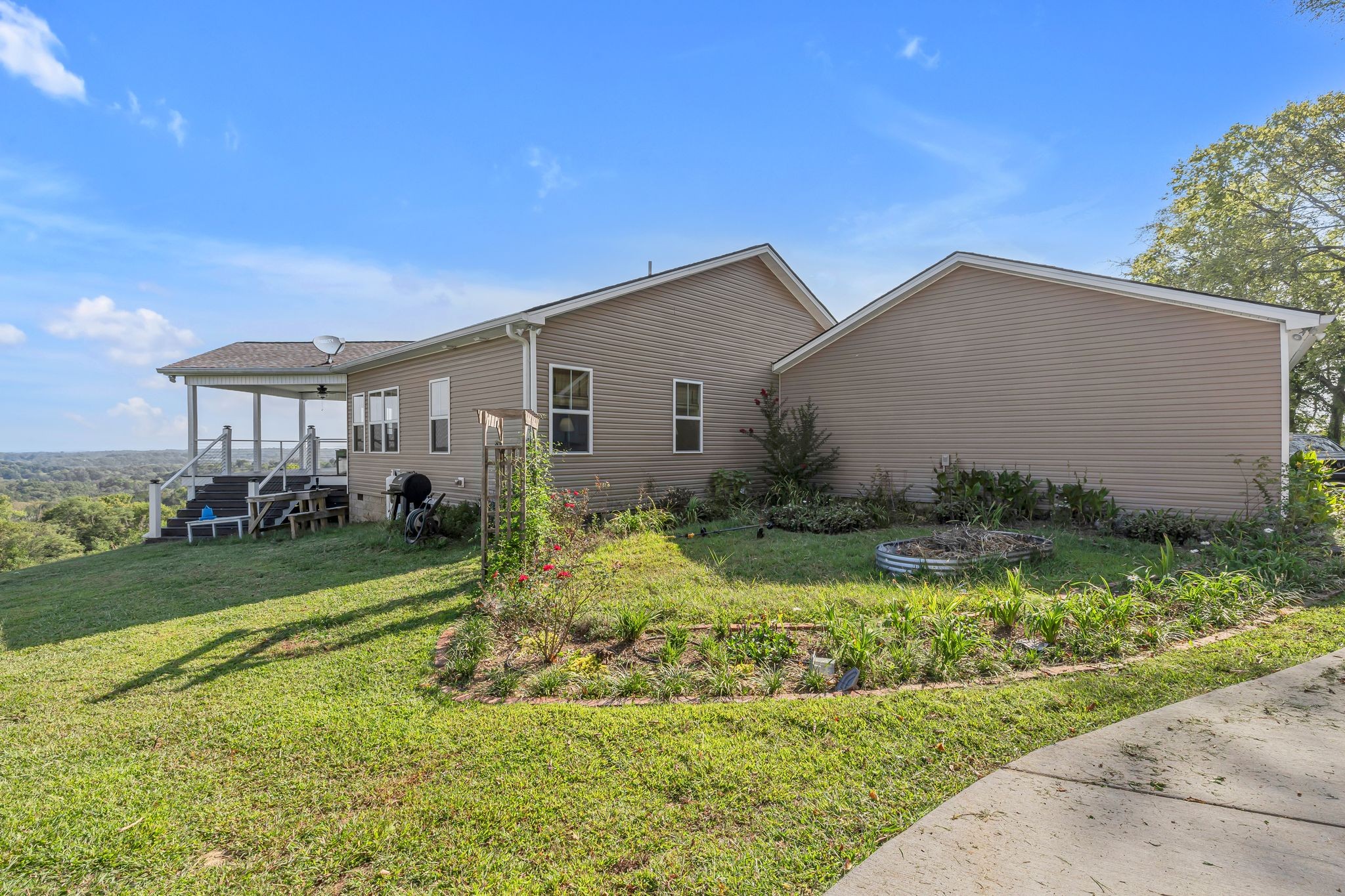 2770 E Sheepneck Road Culleoka TN 38451