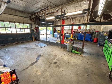 30996 Broad Street Bruceton TN 38317