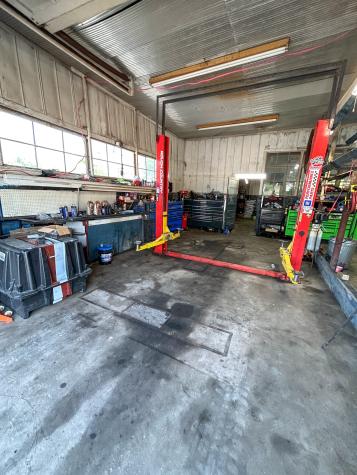 30996 Broad Street Bruceton TN 38317