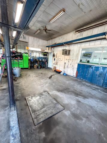30996 Broad Street Bruceton TN 38317