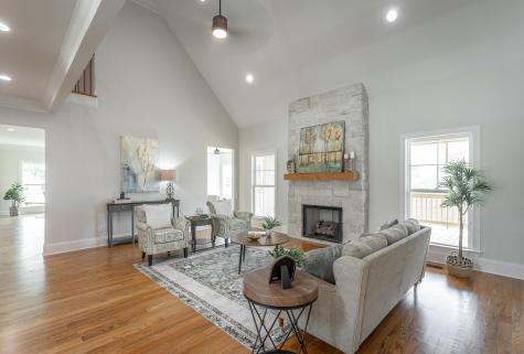 2212 Peterson Drive Chattanooga TN 37421