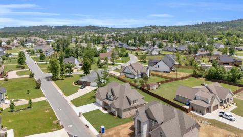 2212 Peterson Drive Chattanooga TN 37421