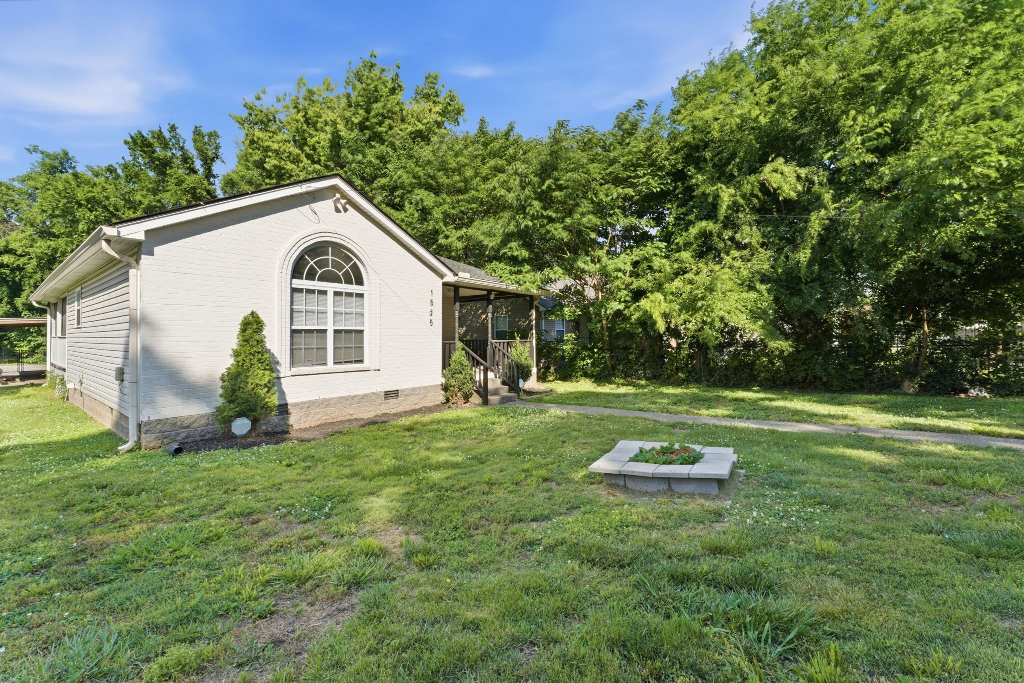 1535 11th Ave, N Nashville TN 37208