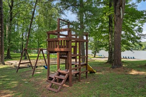1024 Paradise Drive Murray KY 42071