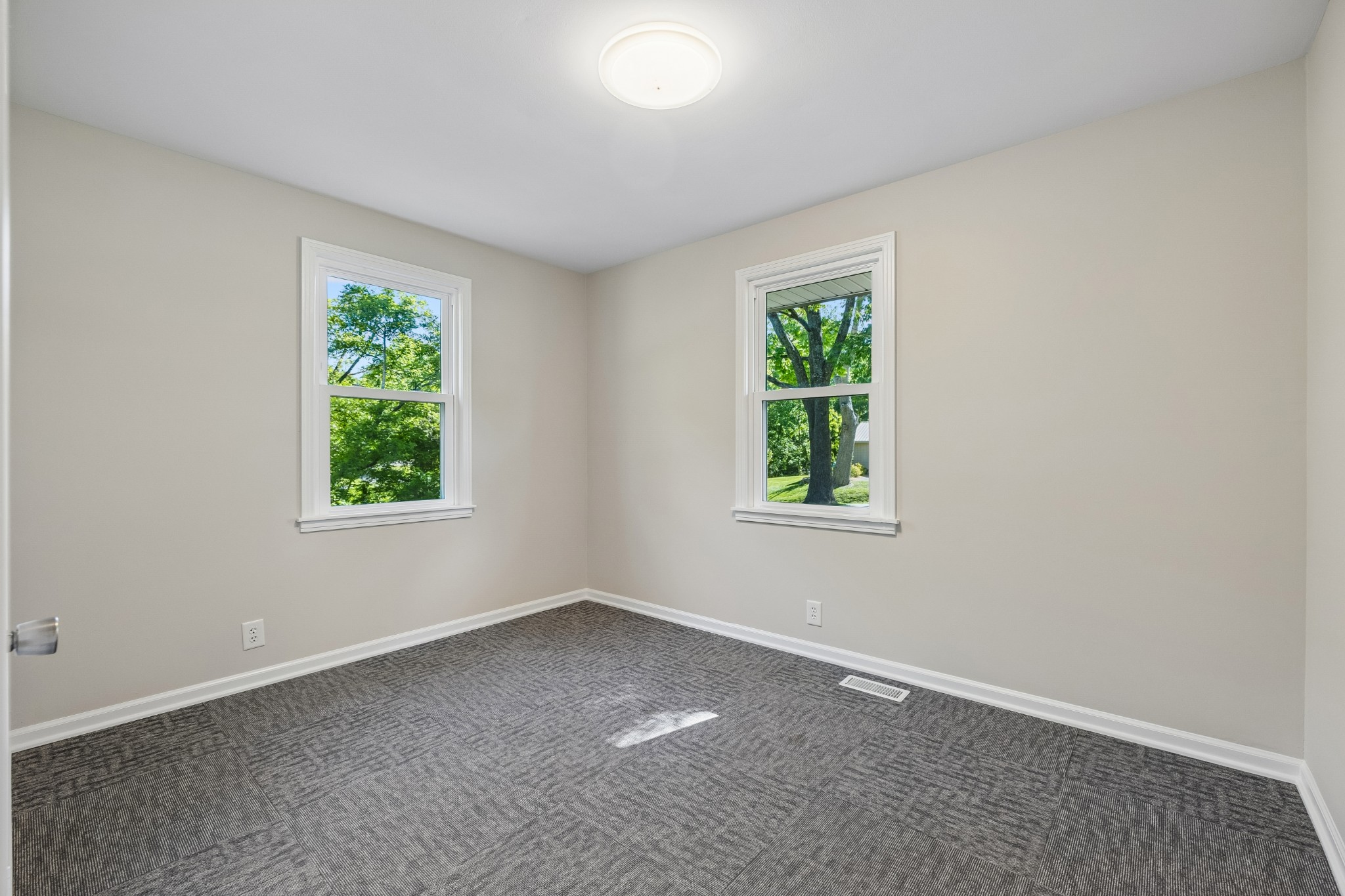400 Highway 76 White House TN 37188