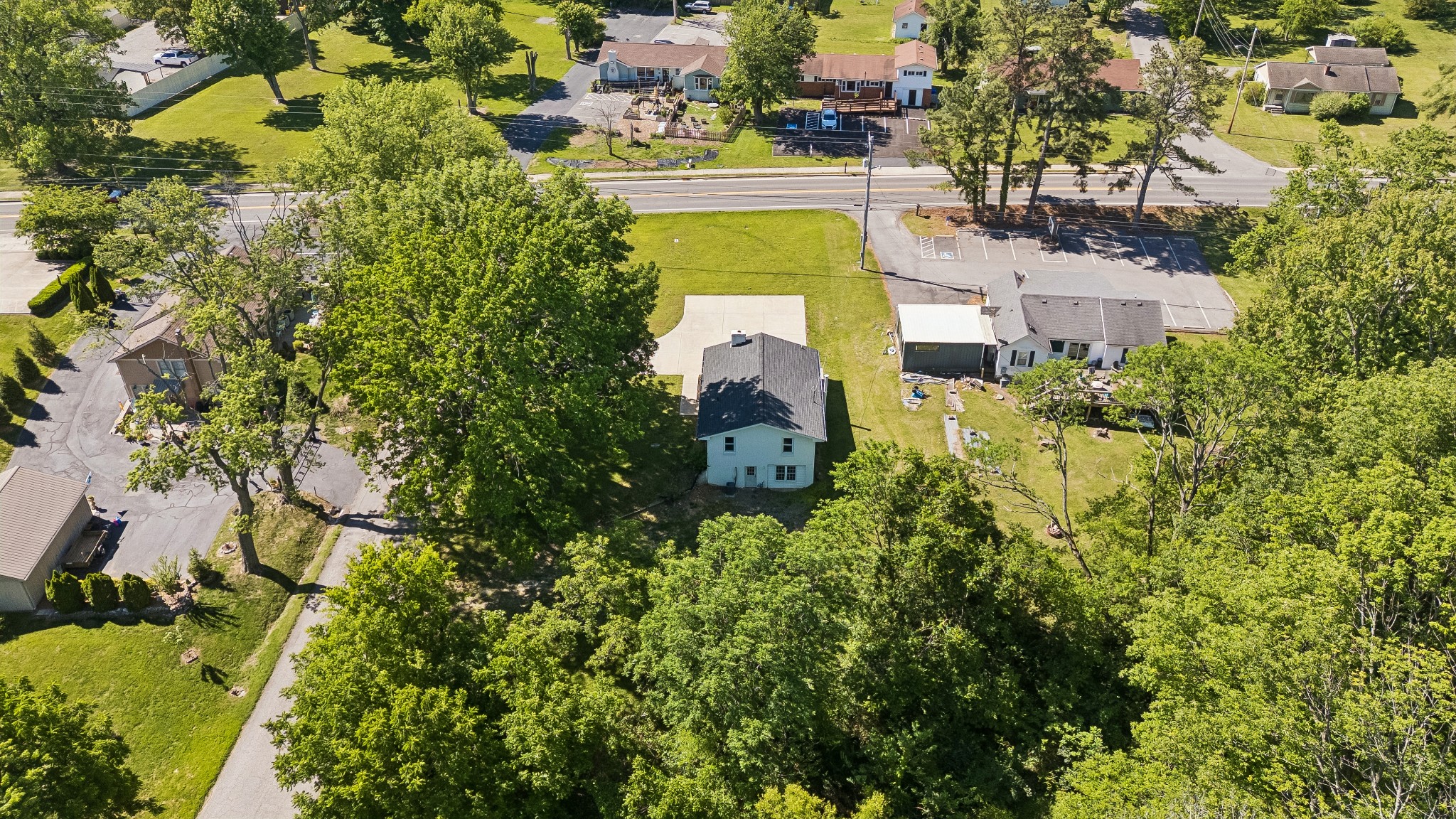 400 Highway 76 White House TN 37188