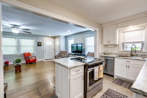 1718 Hillview Drive Columbia TN 38401