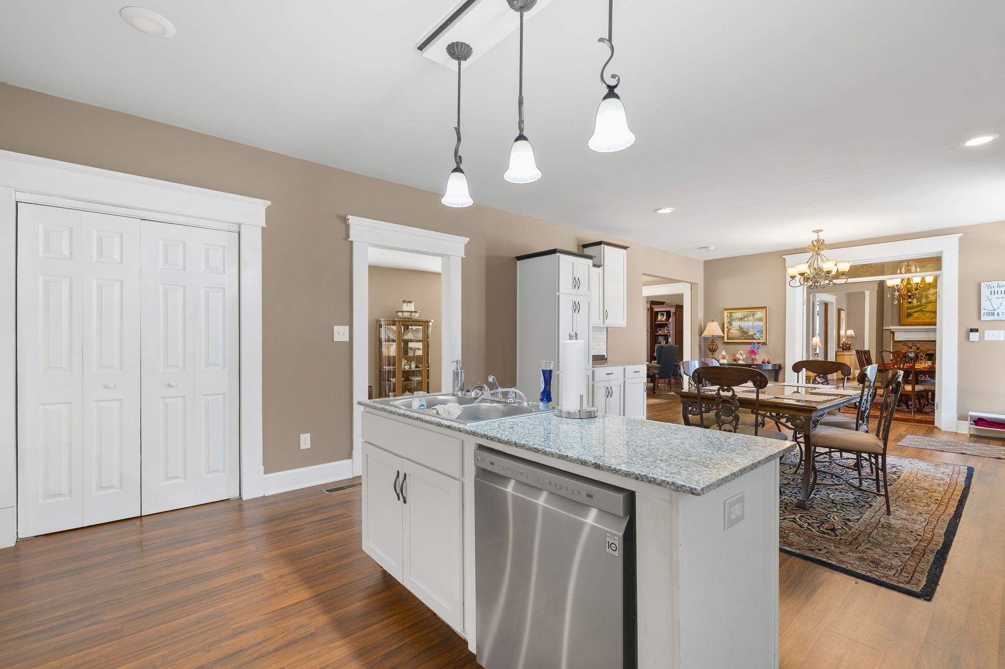 554 E Main Street Jackson TN 38301
