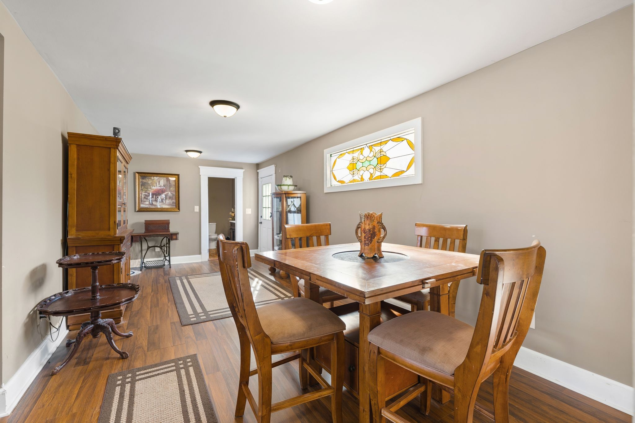 554 E Main Street Jackson TN 38301