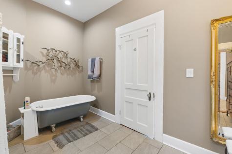 554 E Main Street Jackson TN 38301