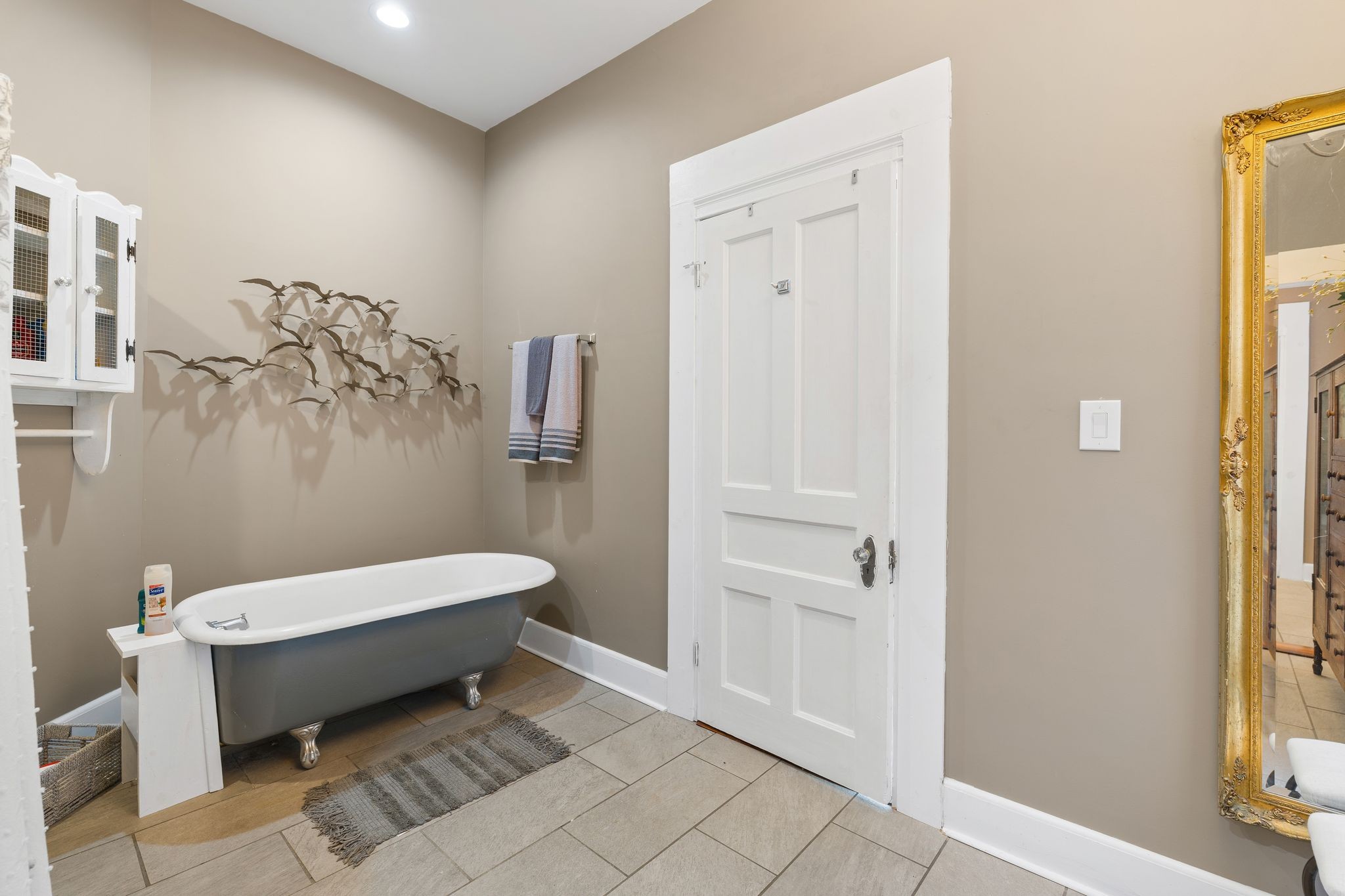 554 E Main Street Jackson TN 38301