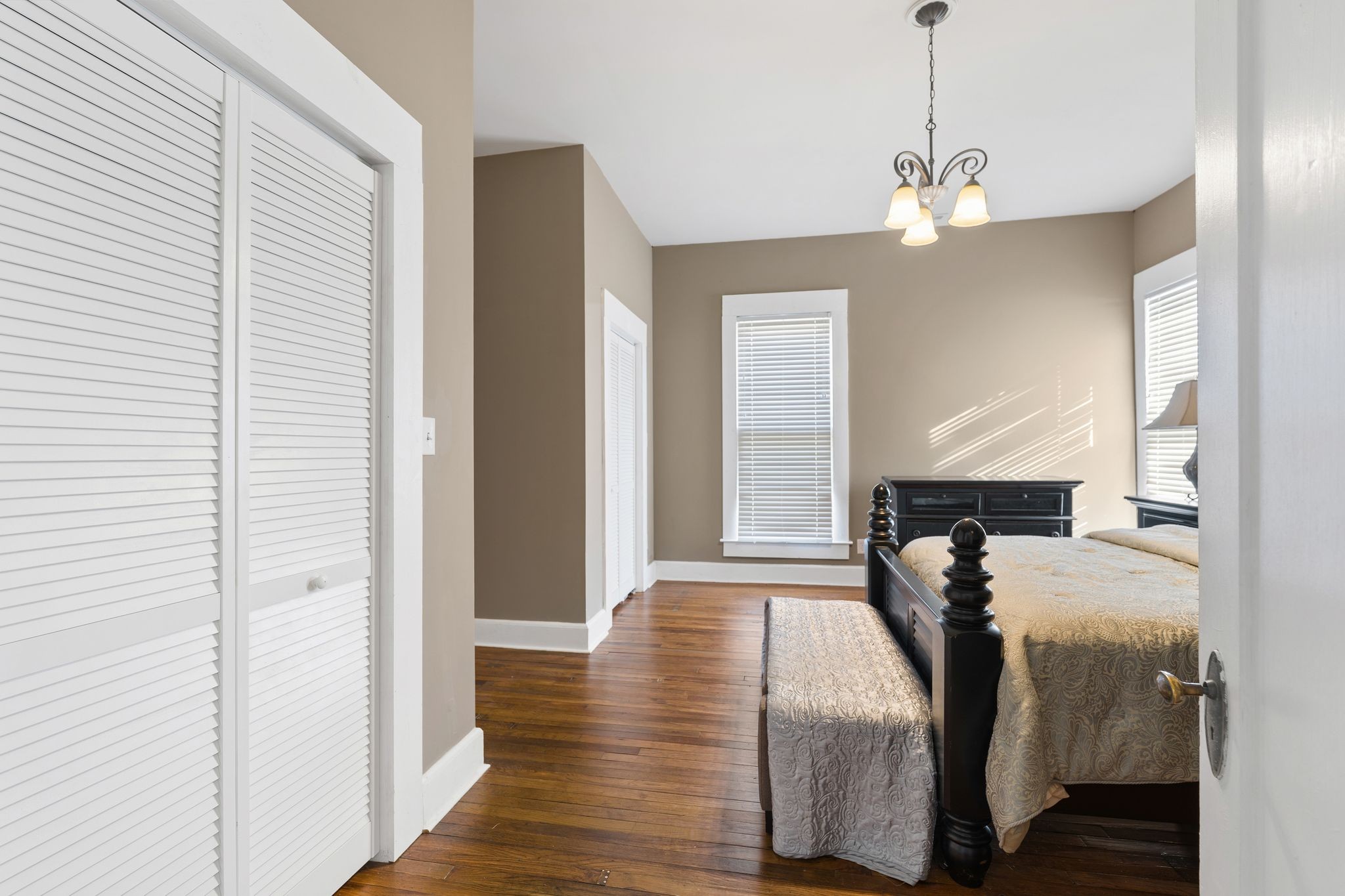 554 E Main Street Jackson TN 38301