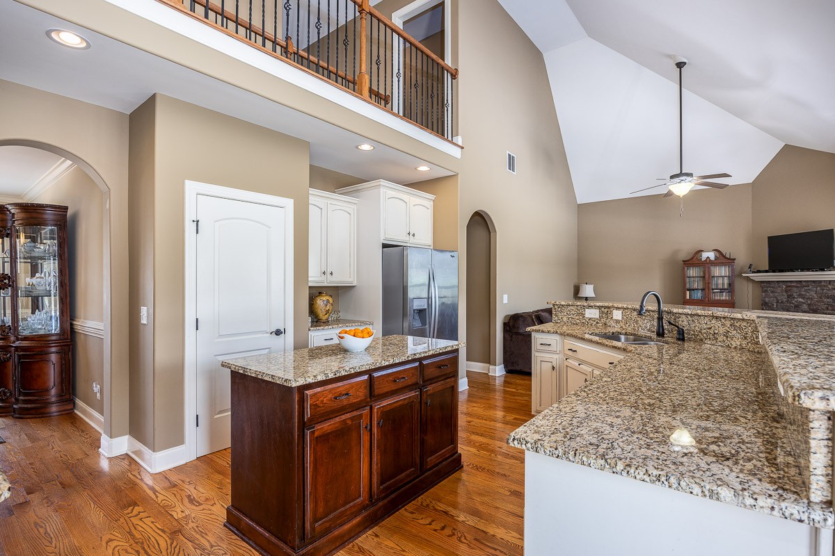 201 Carellton Drive Gallatin TN 37066